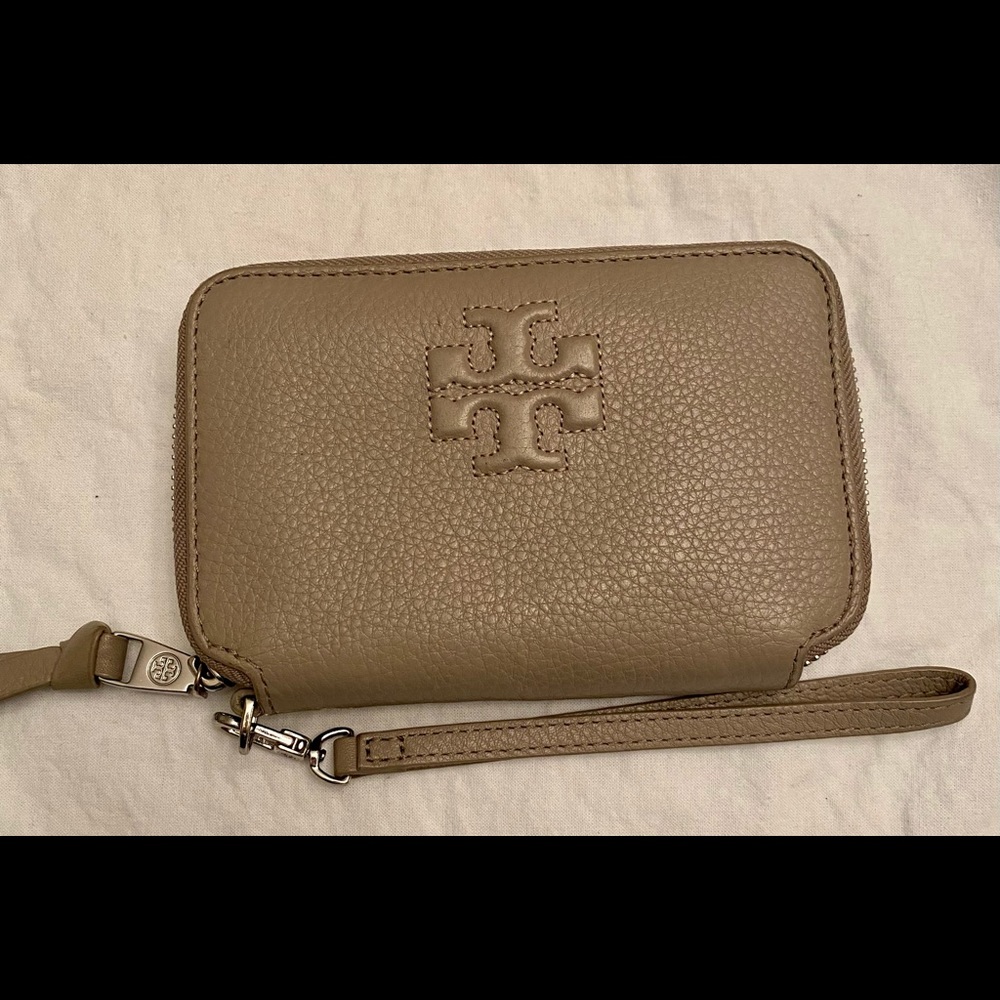 Tory Burch smartphone wristlet